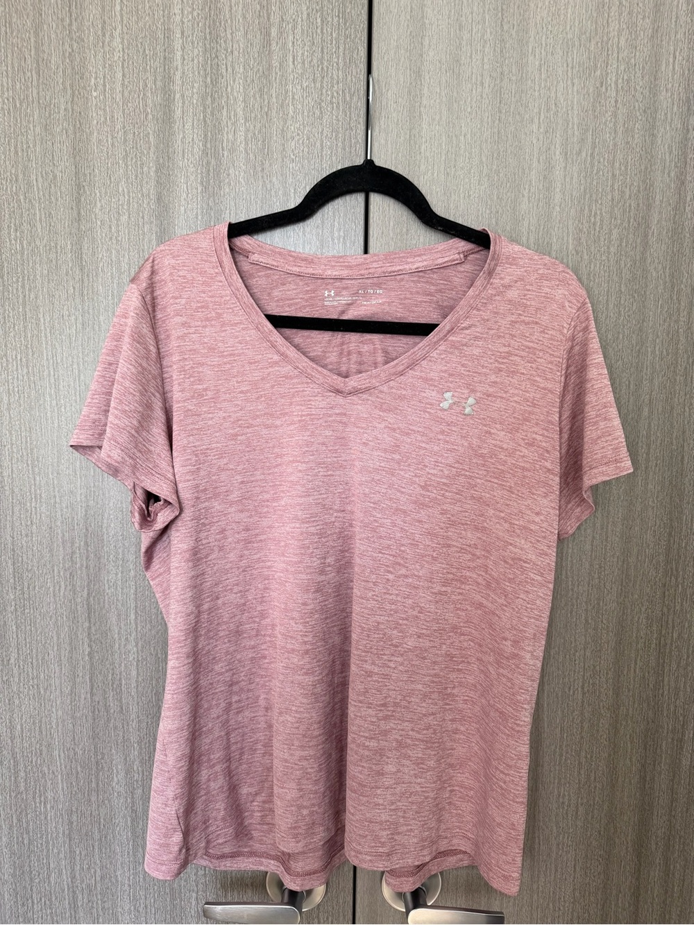 Under Armour Women’s Heather Rose V-Neck Performance Tee